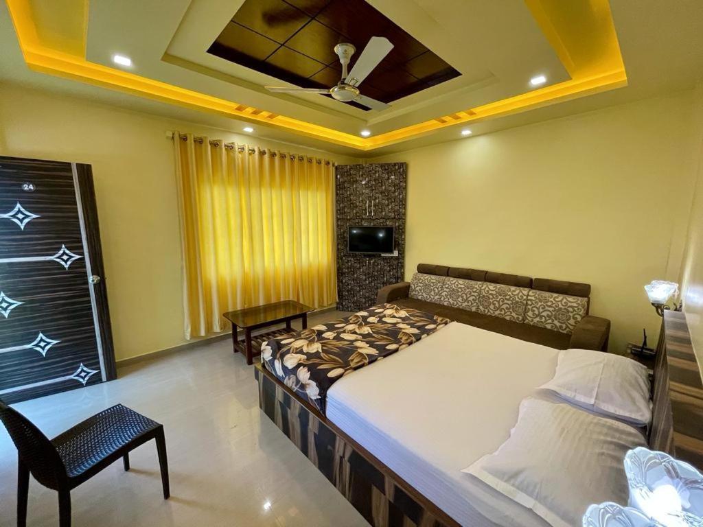 Hotel Saptarang Residency Panhala Exterior photo