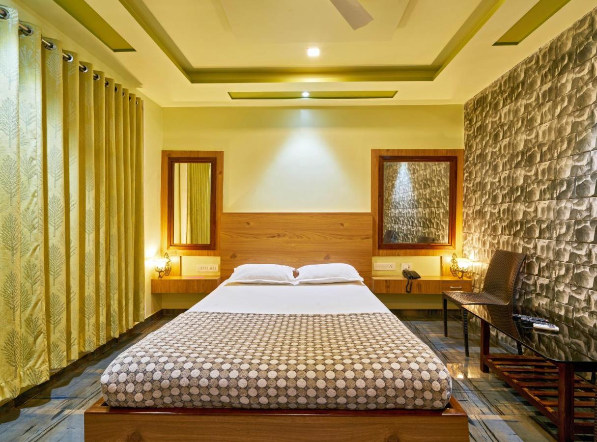 Hotel Saptarang Residency Panhala Exterior photo