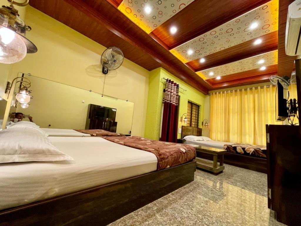 Hotel Saptarang Residency Panhala Exterior photo