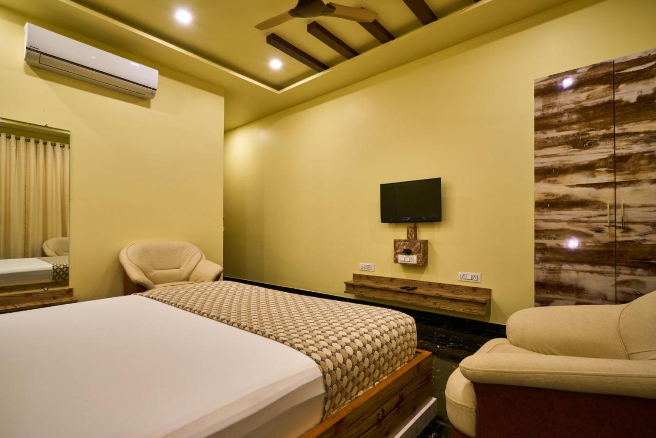 Hotel Saptarang Residency Panhala Exterior photo